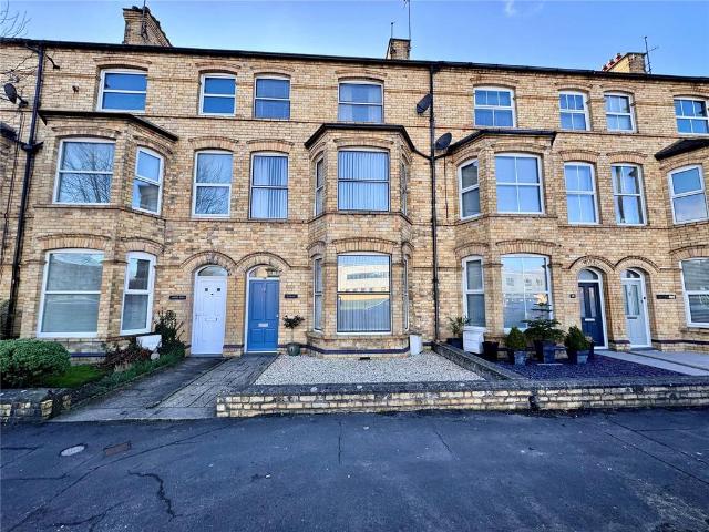 5 bedroom terraced house for sale