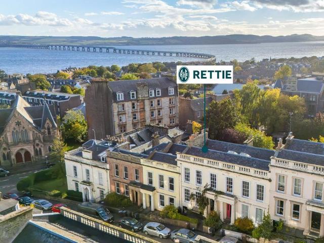 5 bedroom terraced house for sale