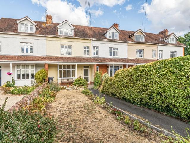 5 bedroom terraced house for sale