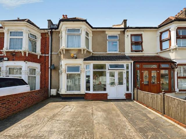 5 bedroom terraced house for sale