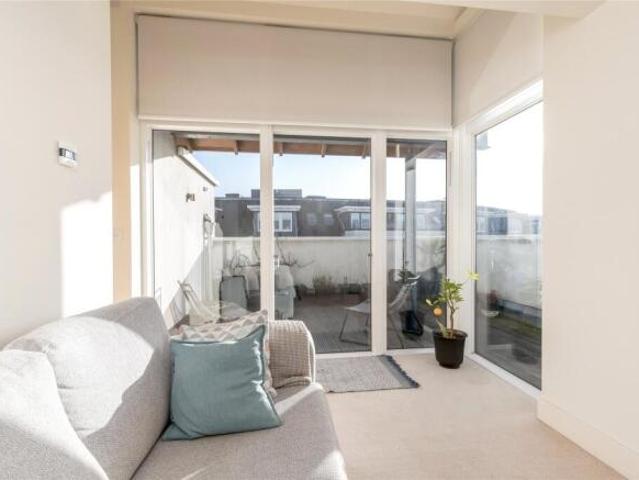 5 bedroom terraced house for sale in Brighouse Park Cross, Cramond, Edinburgh, EH4