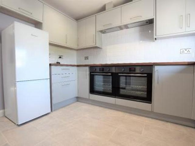 5 bedroom Terraced House To Let