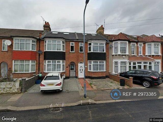 5 bedroom terraced house to rent