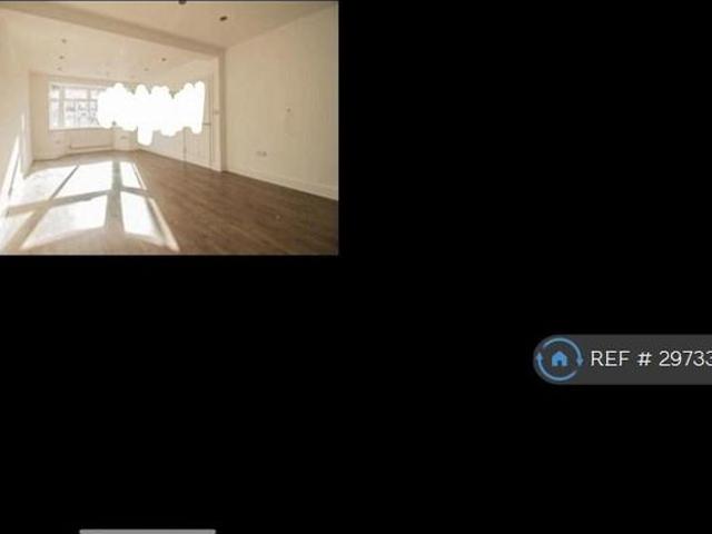 5 bedroom terraced house to rent