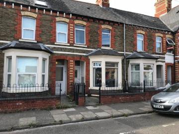 5 bedroom terraced house to rent