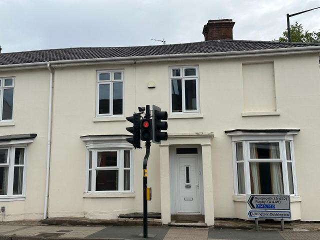 5 bedroom terraced house to rent