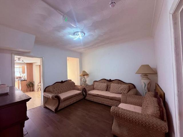 5 bedroom terraced house to rent