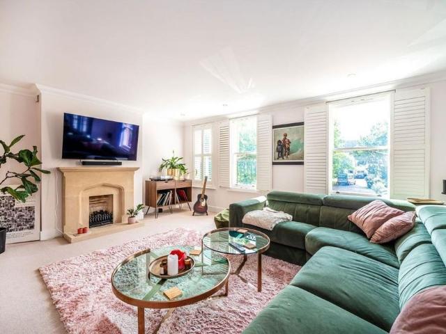 5 bedroom terraced house to rent