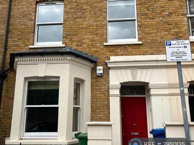 5 bedroom terraced house to rent