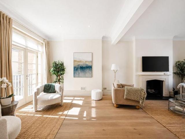 5 bedroom terraced house to rent