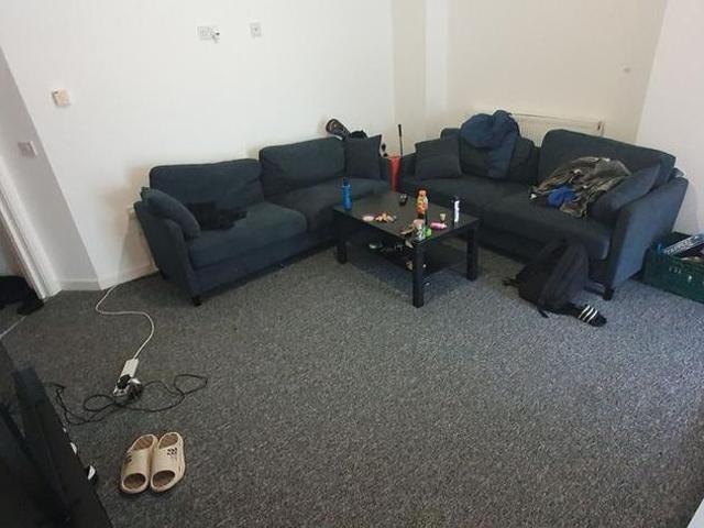 5 bedroom terraced house to rent