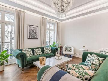 5 bedroom terraced house to rent