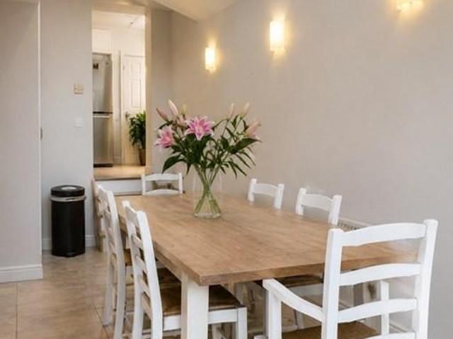 5 bedroom terraced house to rent