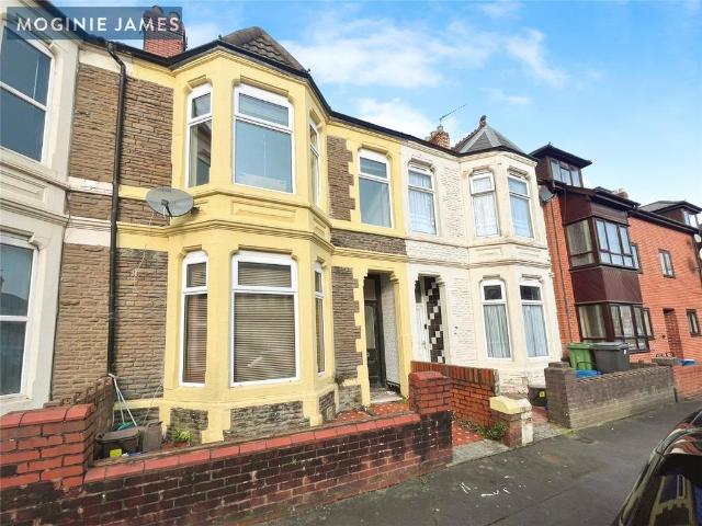5 bedroom terraced house to rent