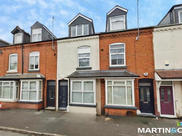 5 bedroom terraced house to rent
