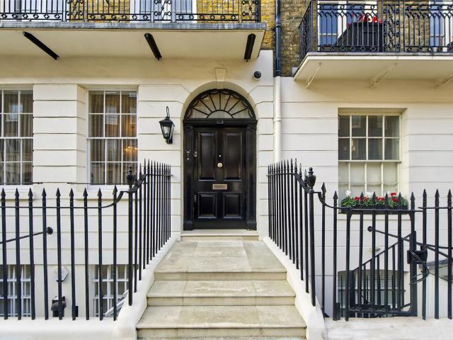 5 bedroom terraced house to rent