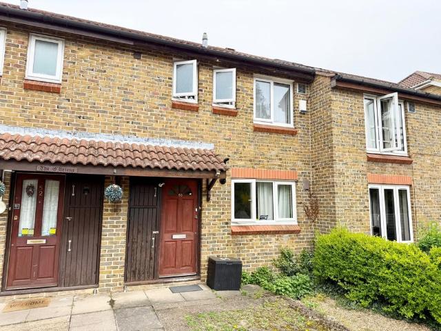 5 bedroom terraced house to rent