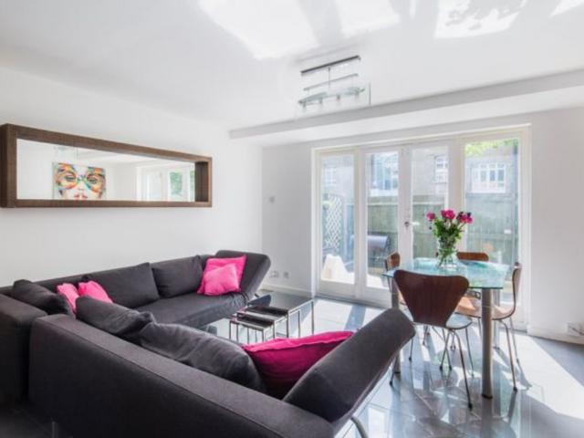5 bedroom terraced house to rent