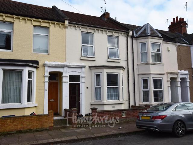5 bedroom terraced house to rent