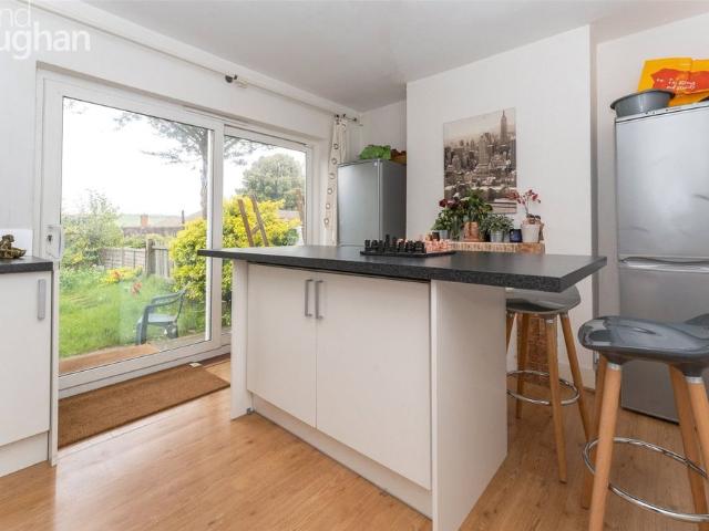 5 bedroom terraced house to rent