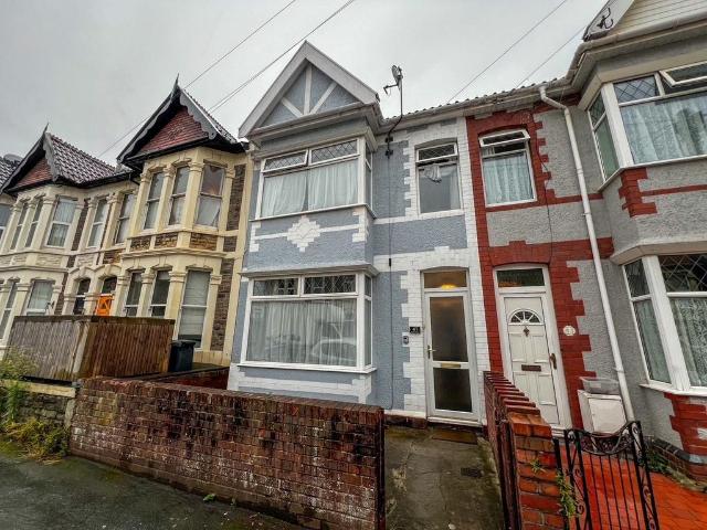 5 bedroom terraced house to rent