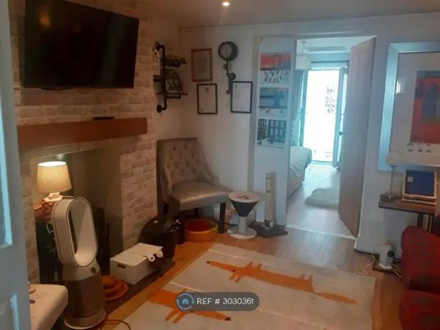 5 Bedroom Terraced House To Rent In Binswood St, Leamington Spa, CV32