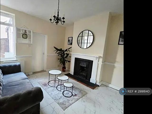 5 Bedroom Terraced House To Rent In St. Leonards Road, Northampton, NN4