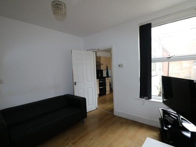 5 Bedroom Terraced To Rent in Lenton
