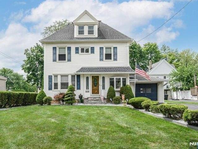 5 bedroom, Verona NJ 07044 105752082