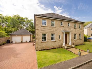 5 bedroom villa for sale