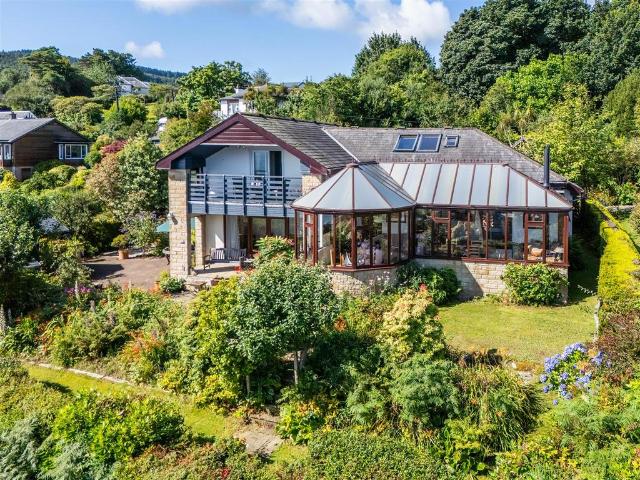 5 bedroom villa for sale