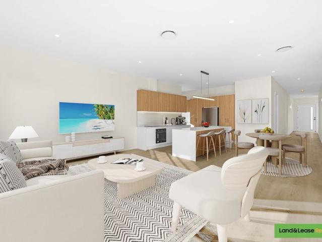 5 Bedrooms Modern House Living in a Thriving Community with Scenic Views