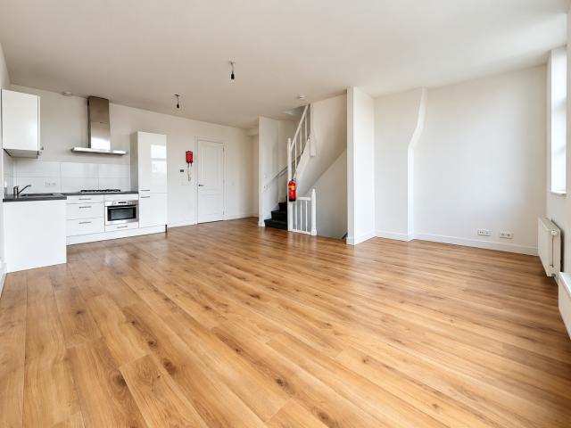 5 bedrooms Appartement Surface Area: 136m2