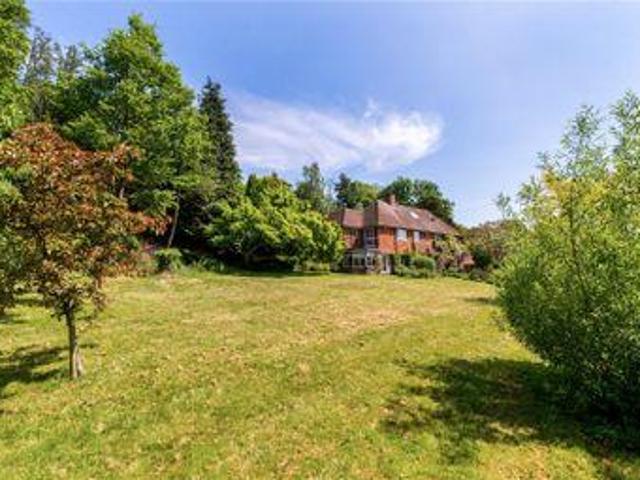 5 Bedrooms Detached house for sale in Malthouse Lane, Hambledon, Godalming, Surrey GU8