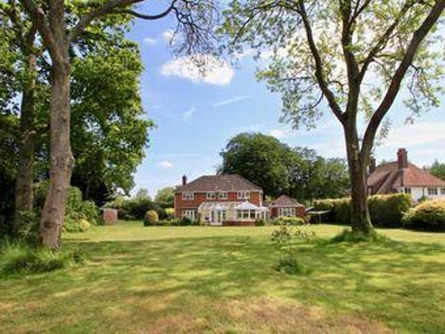 5 Bedrooms Detached house for sale in Martinsend Lane, Great Missenden HP16