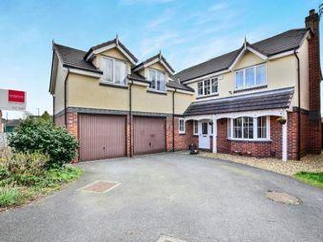 5 Bedrooms Detached house for sale in Cranbourne Close, Timperley, Altrincham, Greater Manchester WA15