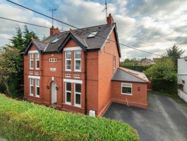 5 Bedrooms Detached house for sale in Dyserth Road, Rhuddlan, Rhyl LL18