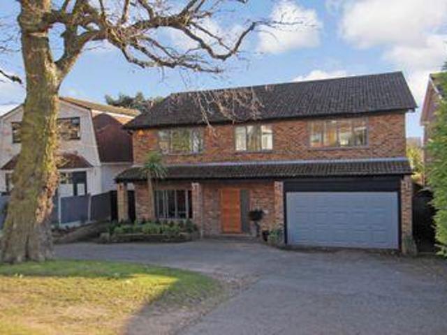 5 Bedrooms Detached house for sale in Eastwood Road, Rayleigh SS6