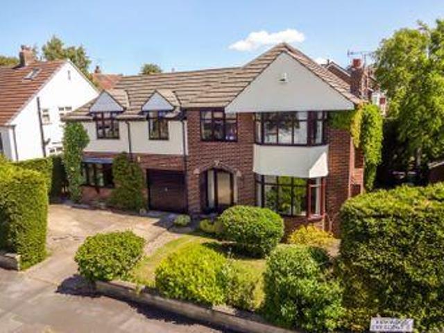 5 Bedrooms Detached house for sale in Kirkwood Crescent, Cookridge, Leeds LS16