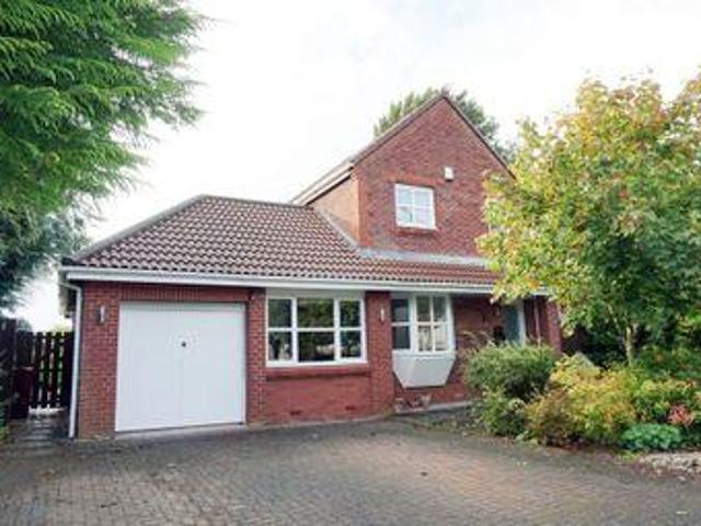 5 Bedrooms Detached house for sale in Kirkland Park, Strathaven ML10