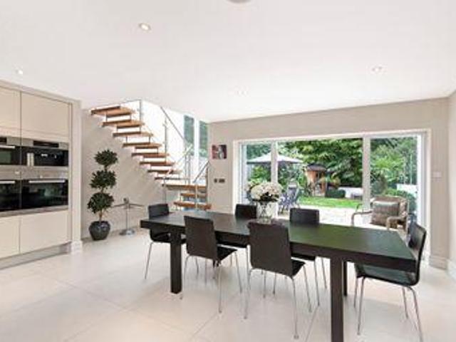 5 Bedrooms for rent in Lancaster Gardens, London SW19