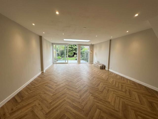 5 bedrooms Huurwoning