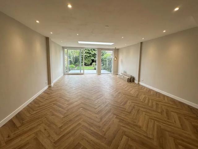 5 bedrooms Huurwoning