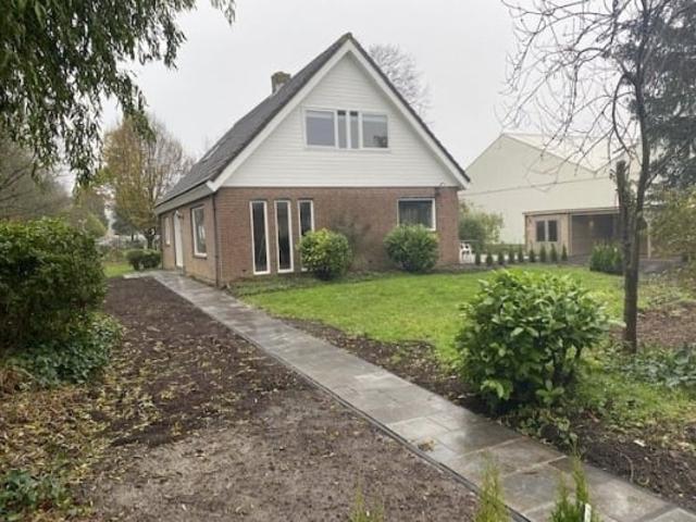 5 bedrooms Huurwoning Surface Area: 164m2