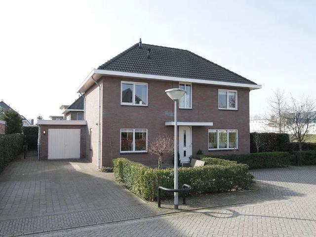 5 bedrooms Huurwoning Surface Area: 187m2