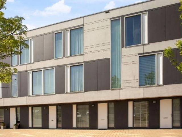 5 bedrooms Huurwoning Surface Area: 116m2