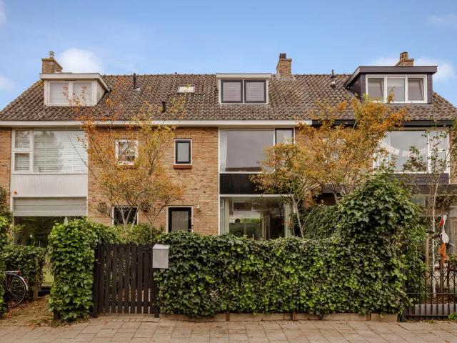 5 bedrooms Huurwoning Surface Area: 125m2