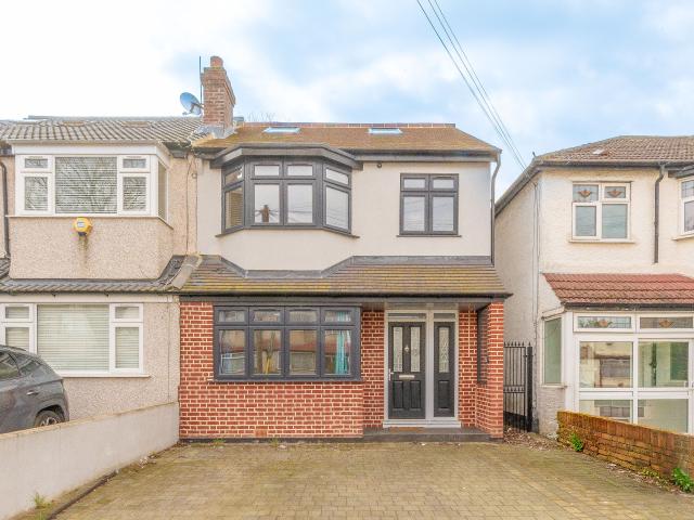 5 Bedrooms House end of terrace for Rent in Woodmansterne Road | Foxtons