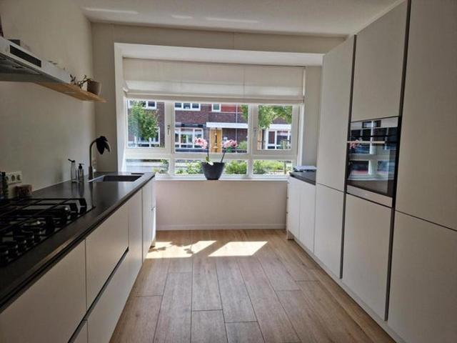 5 bedrooms House Surface Area: 130m2 Unfurnished Available from: 2027 01 01