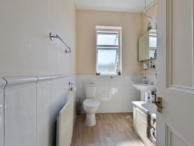 5 Bedrooms House terraced for Rent in Bickersteth Road | Foxtons
